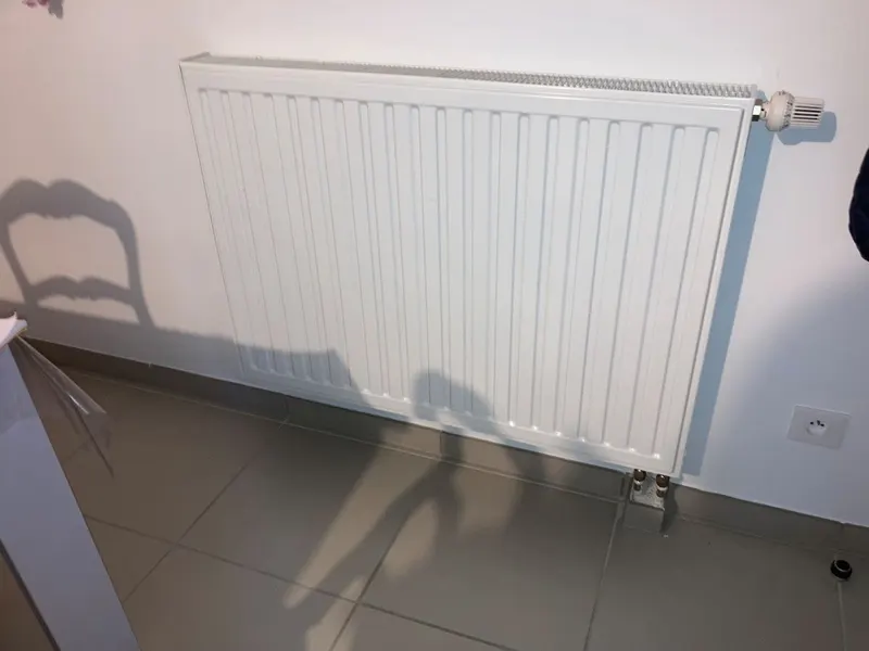 Radiateurs sous-dimensionnés dans des appartements